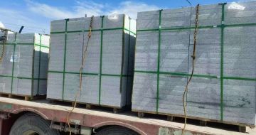 长沙 芝麻白花岗岩地铺石装车日常