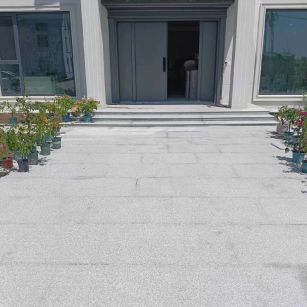 长沙 芝麻白花岗岩地铺石地面铺装