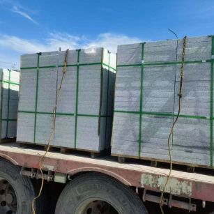 长沙 芝麻白花岗岩地铺石装车日常