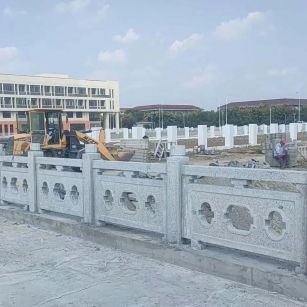 长沙 白麻花岗岩荔枝面河道栏杆