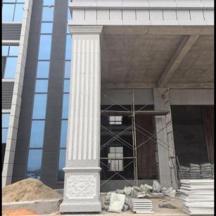 长沙 芝麻白光面花岗岩门楼大柱（罗马柱）配雕花底座