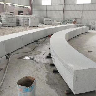 长沙芝麻白花岗岩石板材 园林光面弧形坐凳