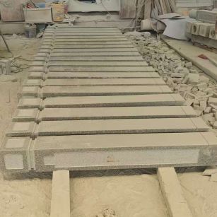 长沙 芝麻白异形加工雕刻-栏杆大柱，方柱