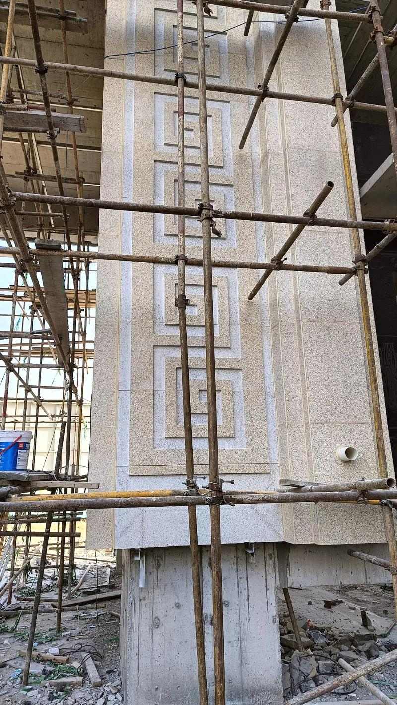 长沙 黄金麻花岗岩别墅外墙干挂回纹造型效果