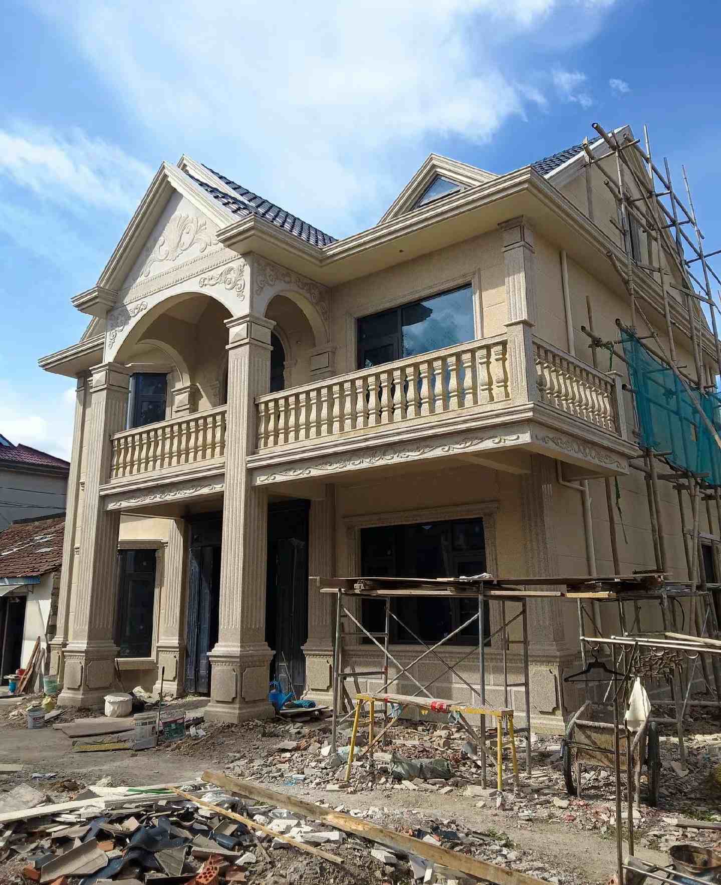 长沙 黄金麻花岗岩石材私人别墅雕花门楼柱阳台栏杆