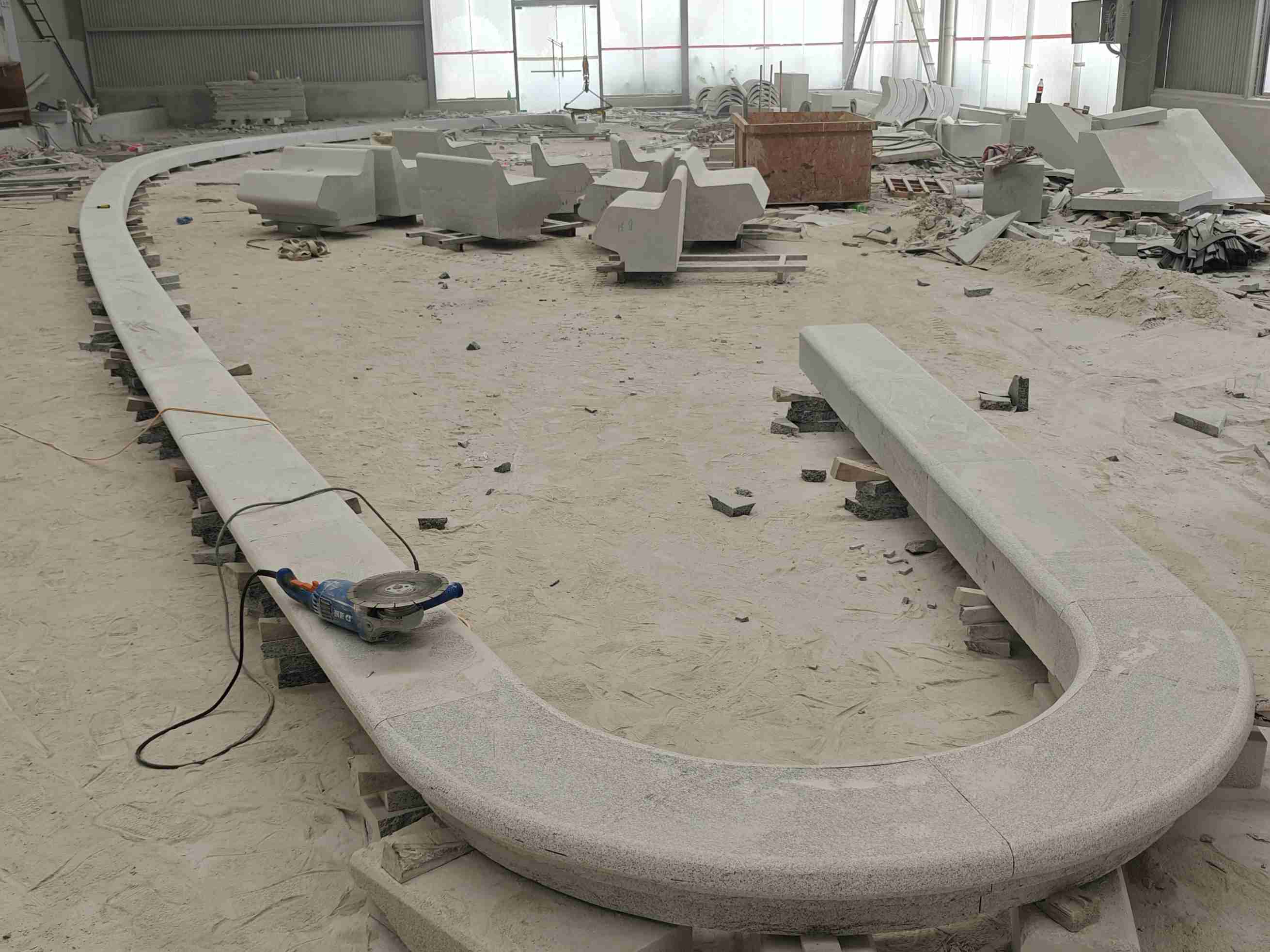 长沙 芝麻白花岗岩弧形花坛石，坐凳石