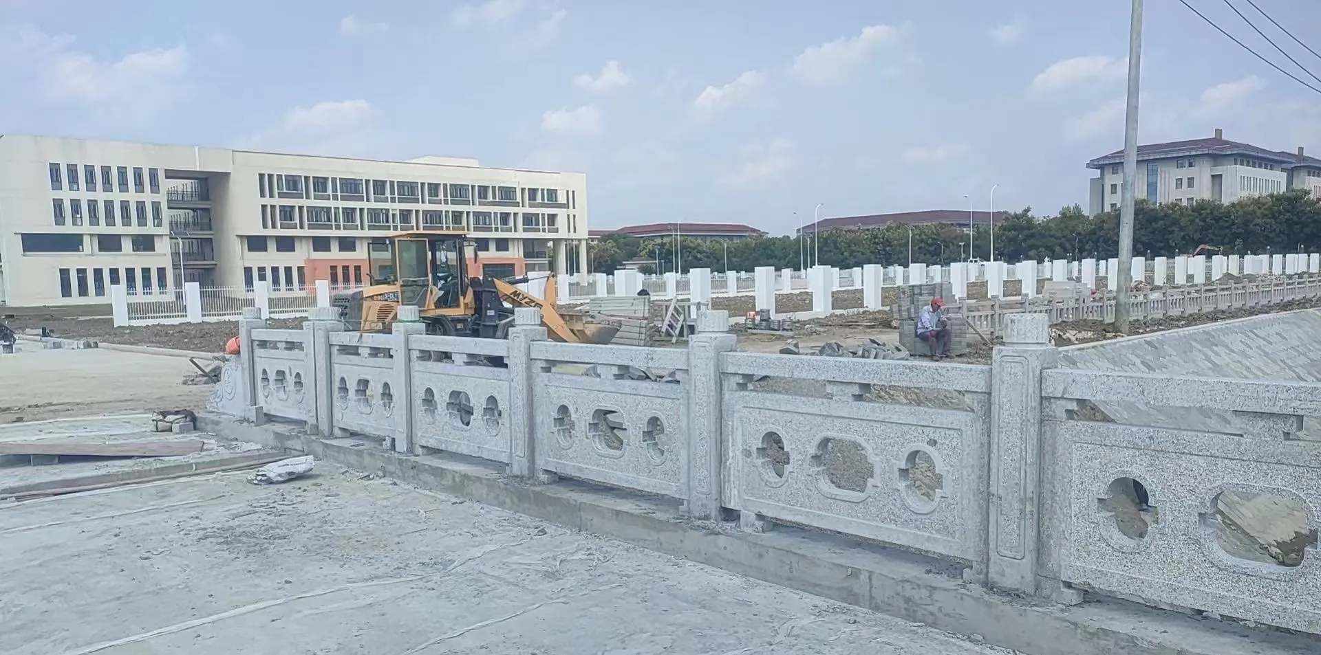 长沙 白麻花岗岩荔枝面河道栏杆