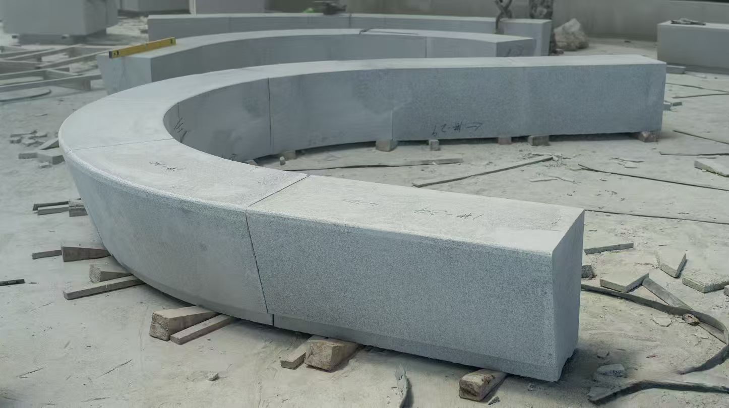 长沙 芝麻白花岗岩光面弧形坐凳