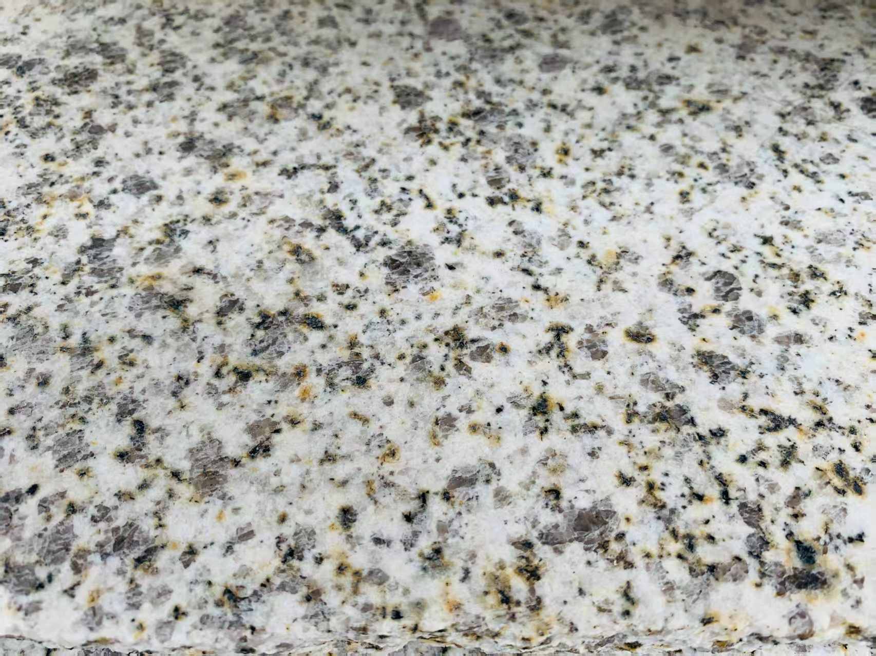 长沙 黄金麻花岗岩石材浅黄光面