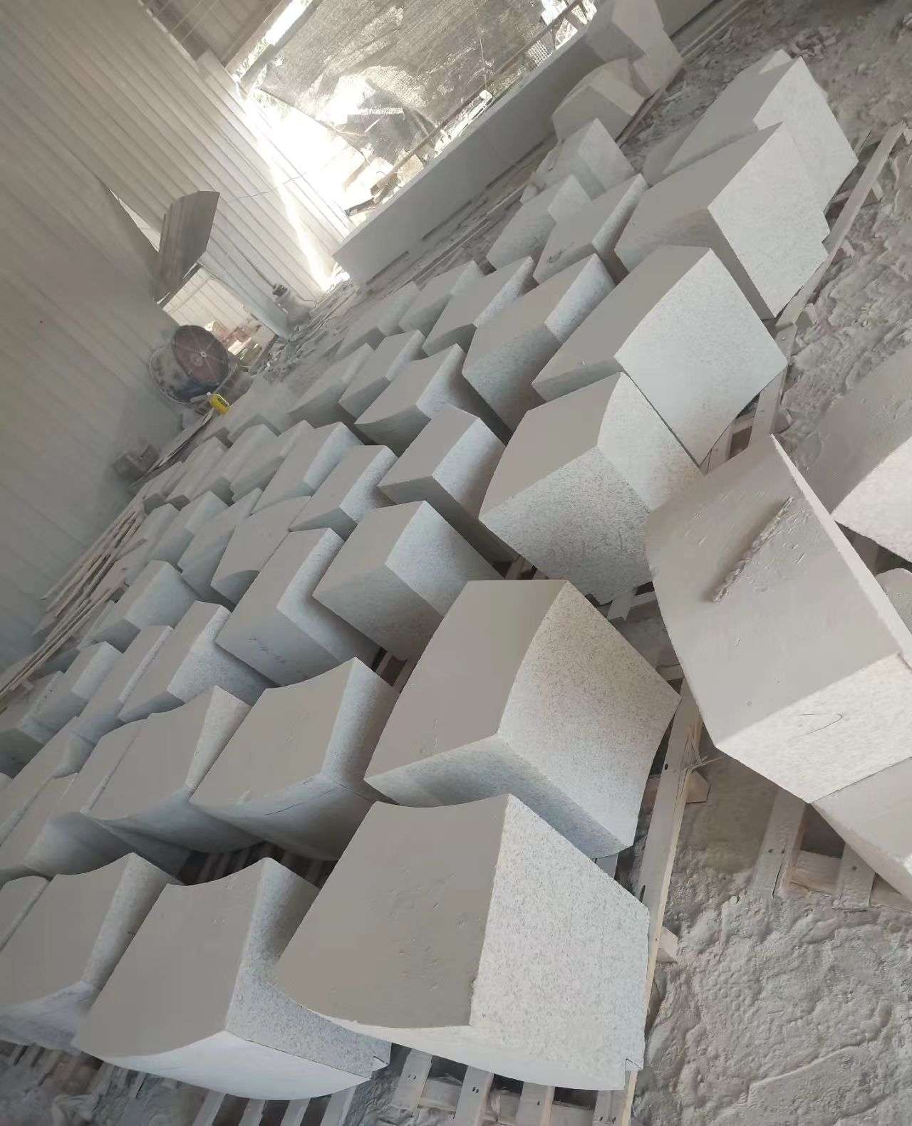 长沙 白麻花岗岩异形坐凳