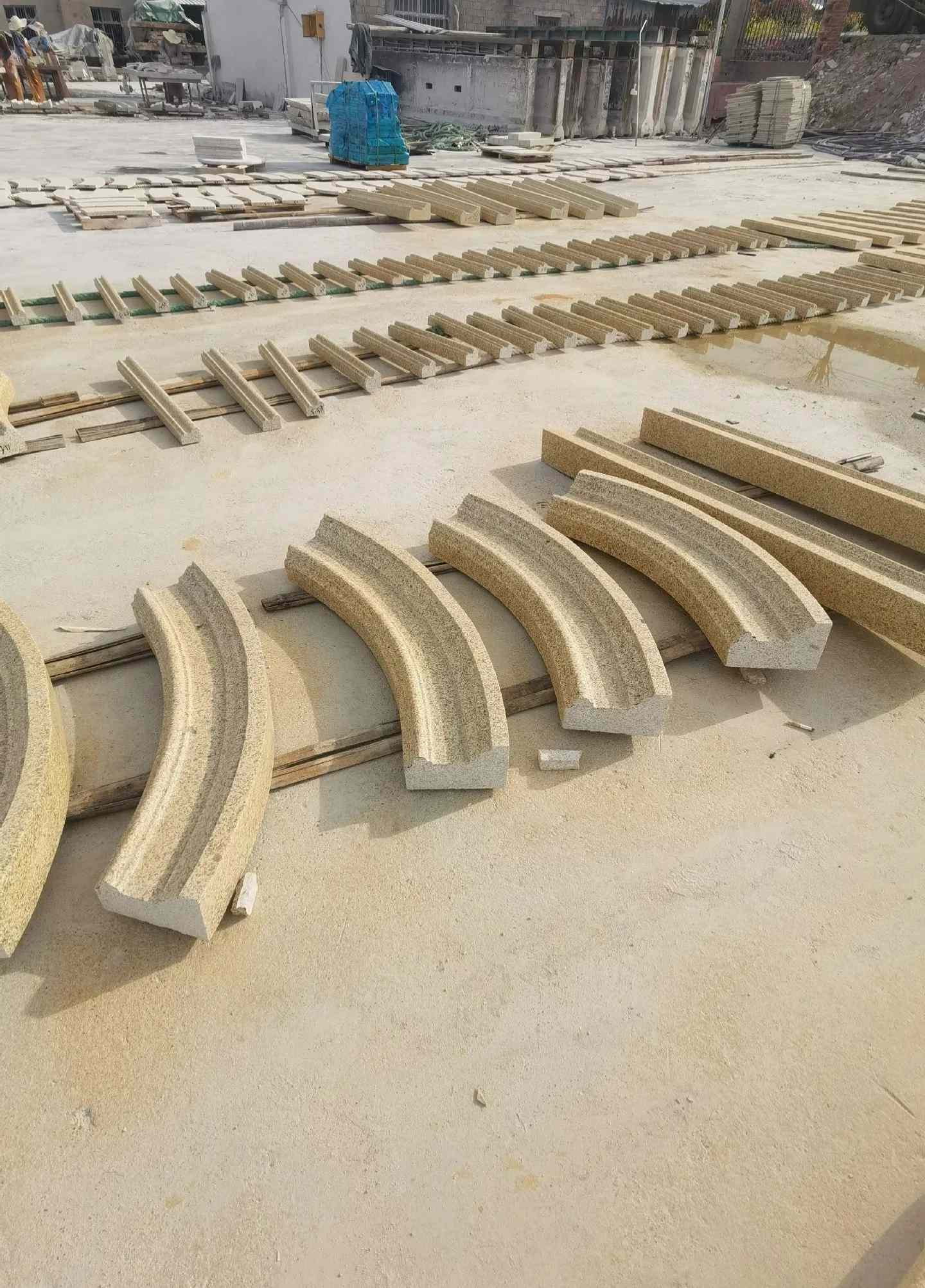 长沙 黄金麻花岗岩别墅线条