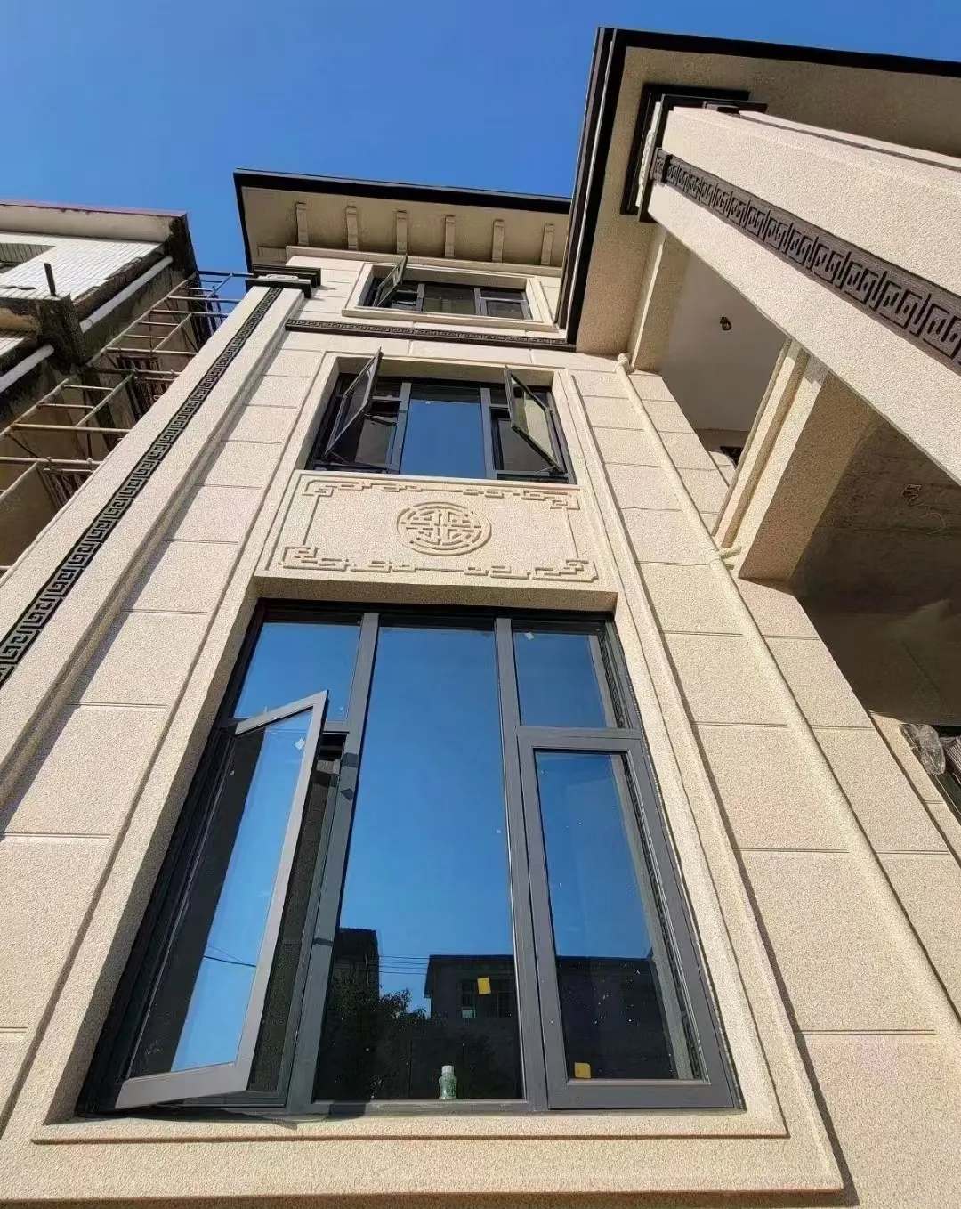 长沙 黄金麻荔枝面别墅外墙干挂效果展示